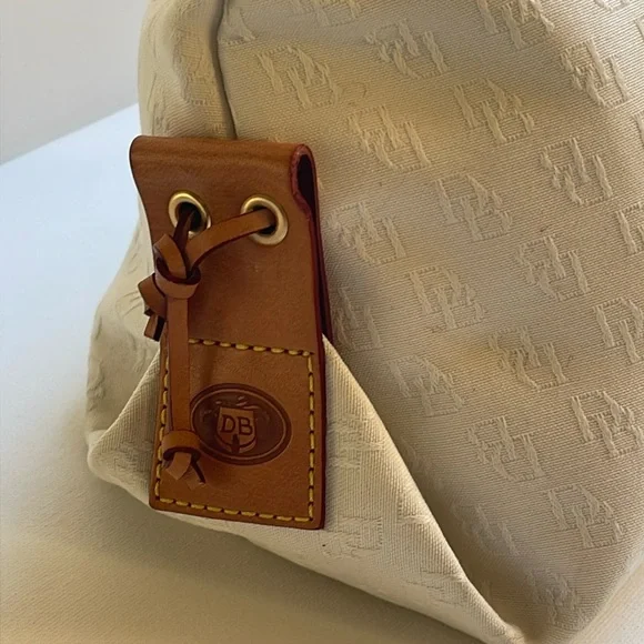 NWOT DOONEY & BOURKE VINTAGE SIGNATURE CANVAS LEATHER SHOULDER TOTE NEVER USED - Picture 4 of 17